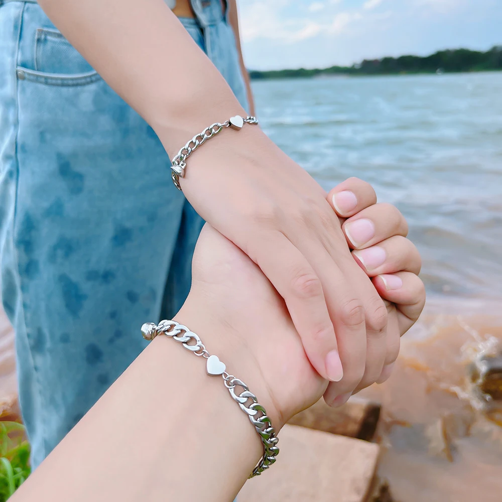 2pcs/set Stainless Steel heart-shaped Charm Couple magnet Bracelet high-quality Jewelry Valentine\'s Day Gift for Men women