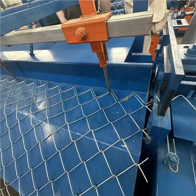 Customized Chain Link Fence Net Making Machine Factory Best Price Made In China Full Automatic Fence Wire Mesh