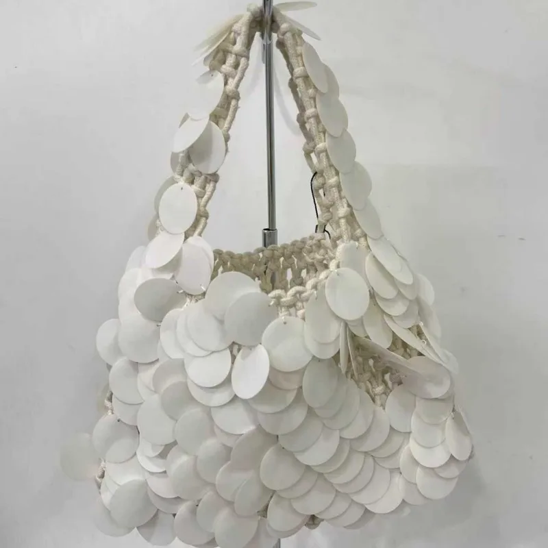 New High-end Texture Pure Handmade Natural Sequin Handbag Niche Design Fashion Personalized Women's Bags Bead Weaving Party Bag