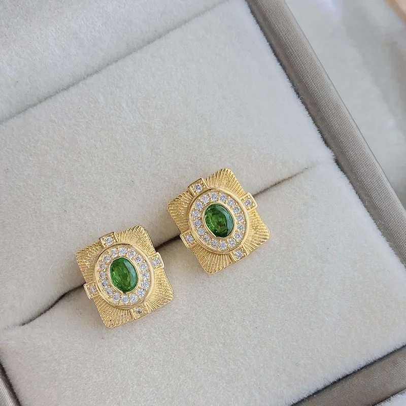 High Quality Luxury MDLFES Moissanite style French Buche style new set of gold-plated set of green spinel earrings with hundred