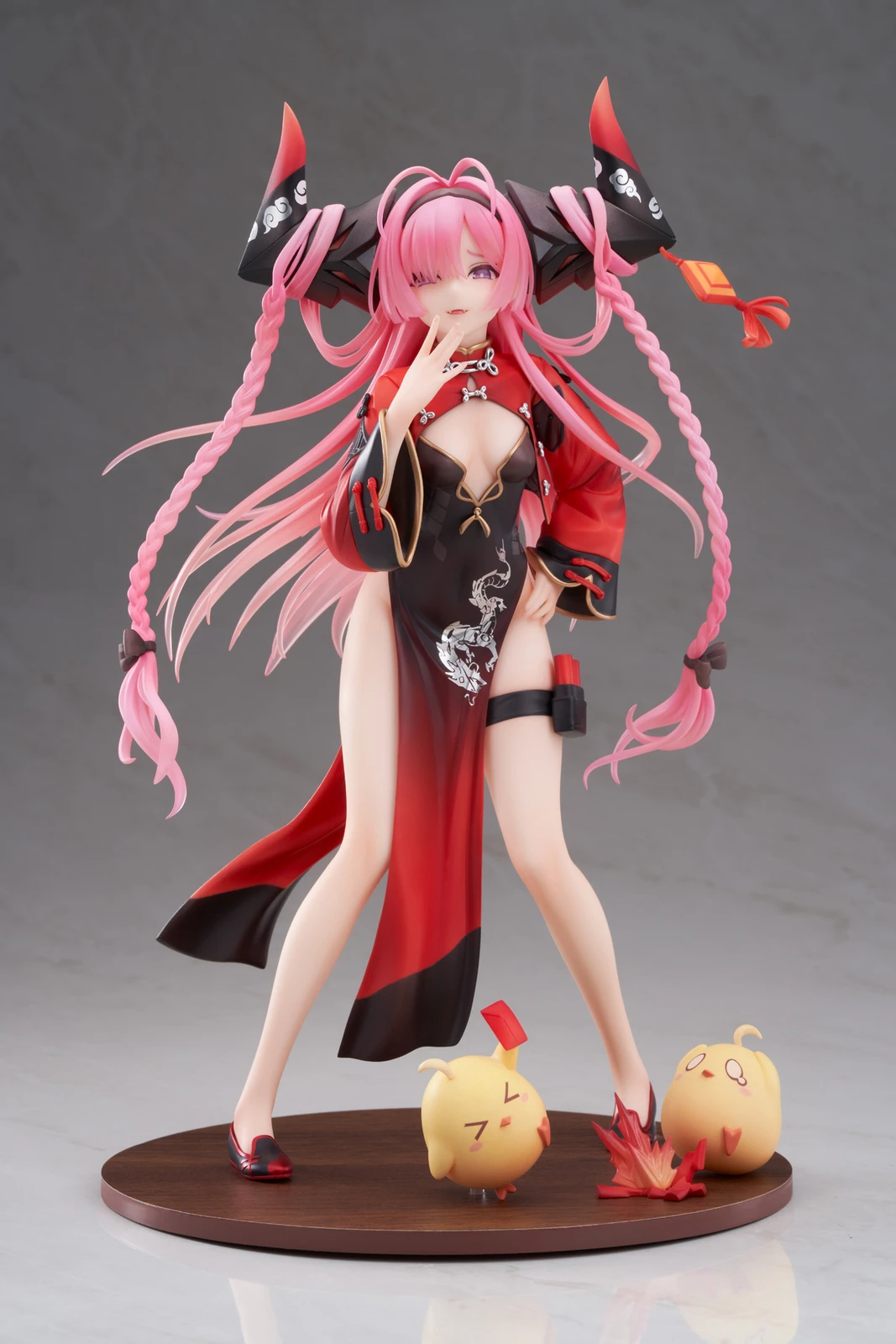 

NEW APEX Azur Lane Prinz Rupprecht Special Ver. Figure + Display Case Presale