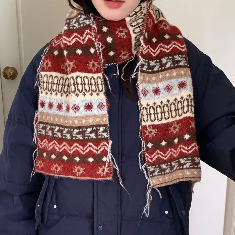 

Fashionable Ethnic Scarf for Women Versatile Autumn Winter Suitable for Students and Couples Knitted Neck Warmer Wool Scarf