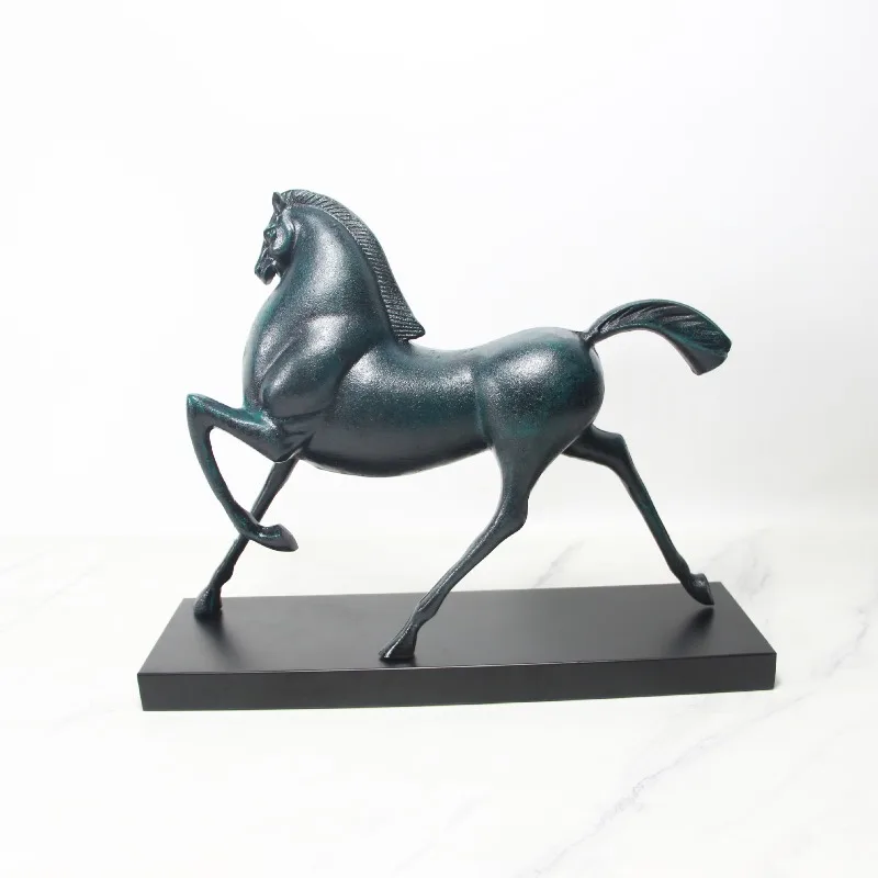 Metal Horse Sculpture Vintage Animal Statue Minimalist Tabletop Figurine for Office Desk Living Room Cabinet Decor Business Gift