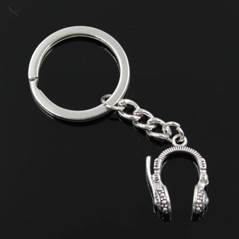 New Fashion Men 30mm Car Keychain DIY Metal Holder Chain Vintage Earphone Headphones Headset 25x18mm Silver Color Pendant Gift