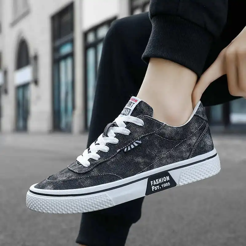 

Camp Mocassim Mens Gym Shoes Woven Mens Gym Trainers Tennis Sneakers Sport Classic China Brand Name Famous Brands Team