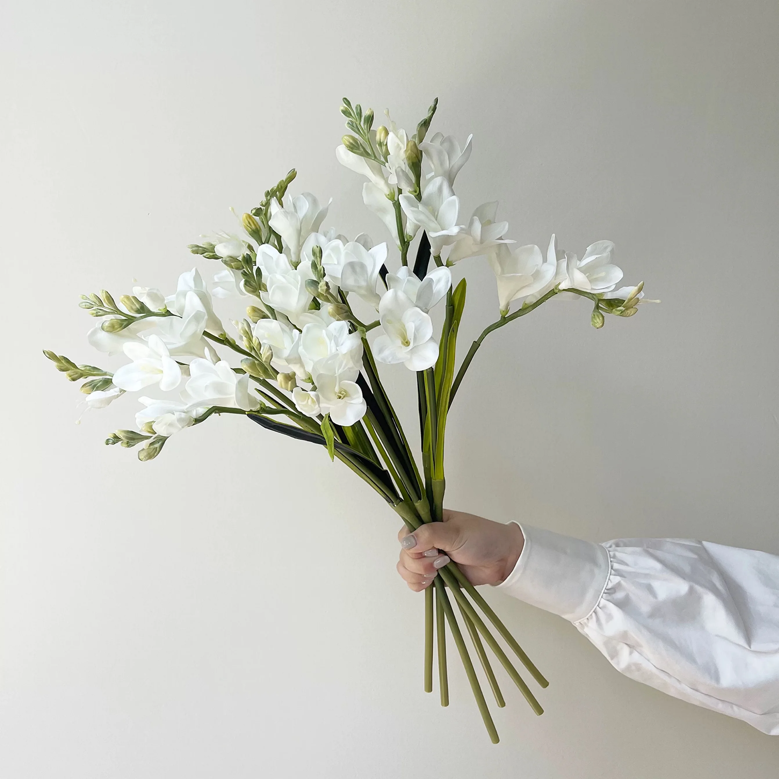 Artificial Freesia Flowers High Quality Artificial Flowers White Wedding Decoration Flower Arrangement Fresh Spring