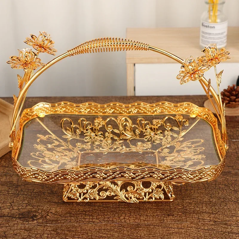 

#V Palace-style storage tray Glass fruit bowl Portable portable Beautifully carved decoration Wedding pastry display plate