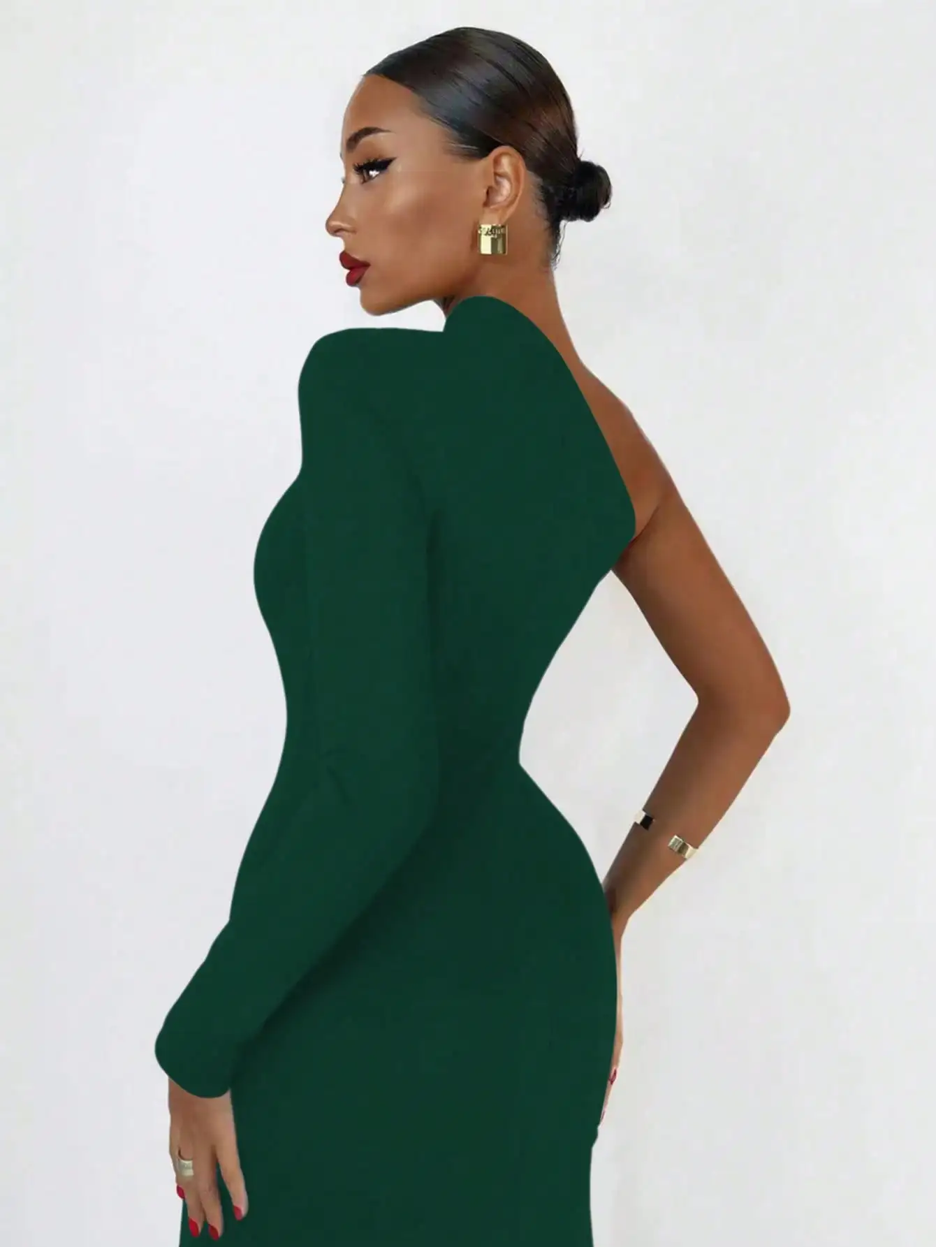 أزياء المرأة الربيع الصيف مثير أنيقة GreenLong كم واحد الكتف طويل Bodycon فستان حفلة كوكتيل مساء فستان الملابس