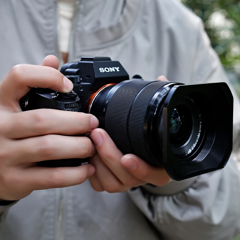 

Square light shield suitable for Sigma 18-50/56f1.4 Fujifilm 15-45/16-50 lenses 52/55/62mm