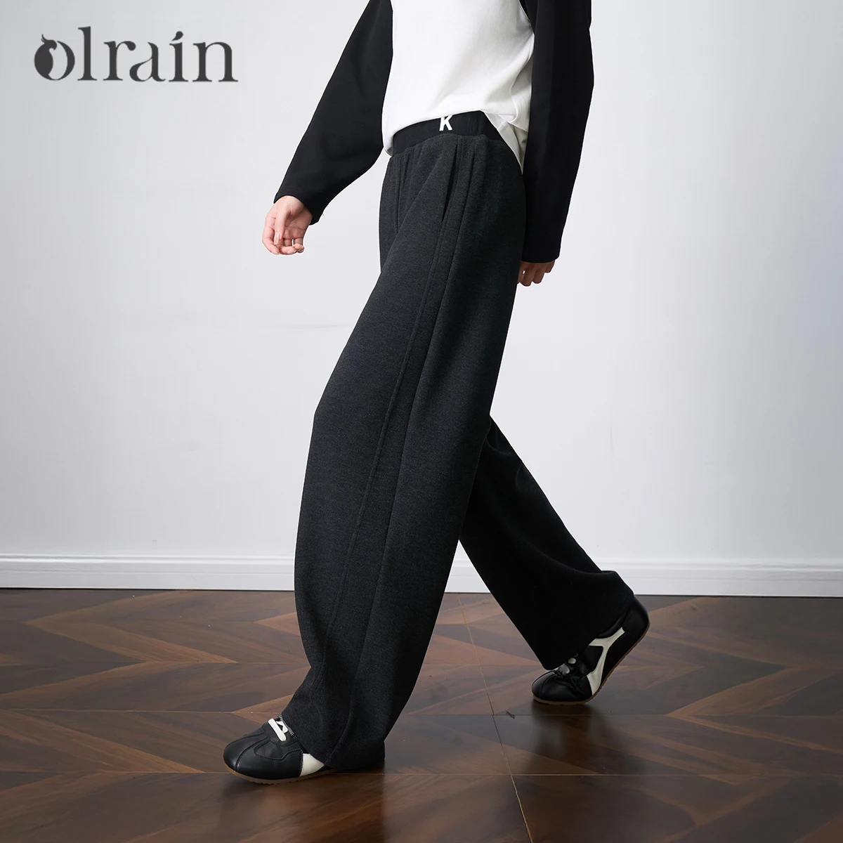

OLrain Casual Pants for Woman 2025 Winter New in Letter Embroidered Wide Leg Pants Solid Knitted Female Trousers O57DK95983