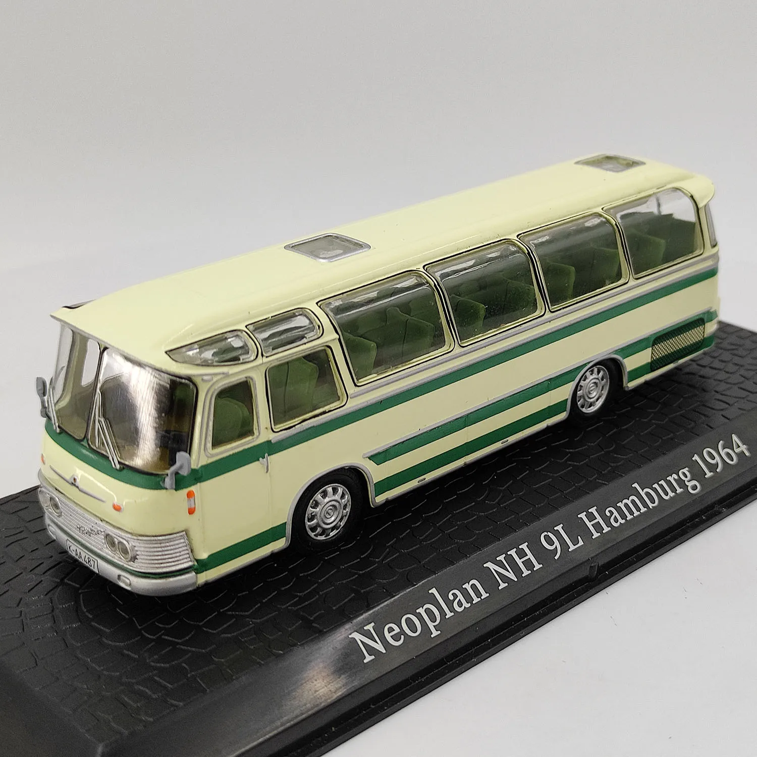 

Diecast IXO 1/72 Scale Neoplan NH 9L Hamburg 1964 Bus Simulation Alloy Car Model Collectible Toy Gift Souvenir Display