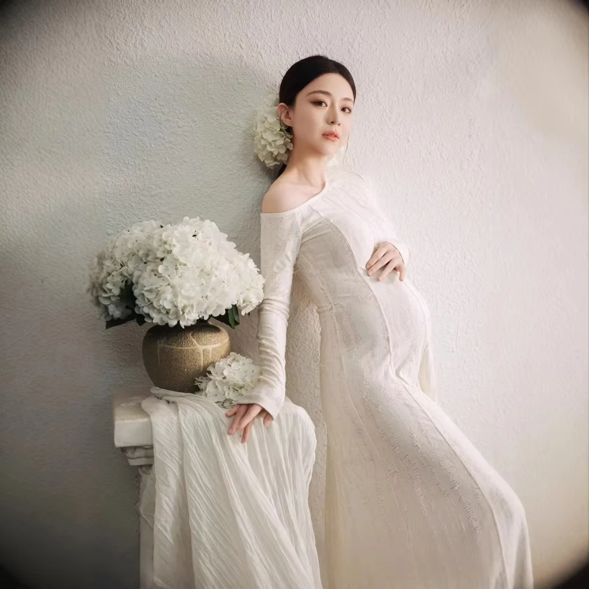 Women Maternity Dress for Photography White Elegant One-shoulder Pregancy Dresses for Studio Photoshoot Clothing for Picture