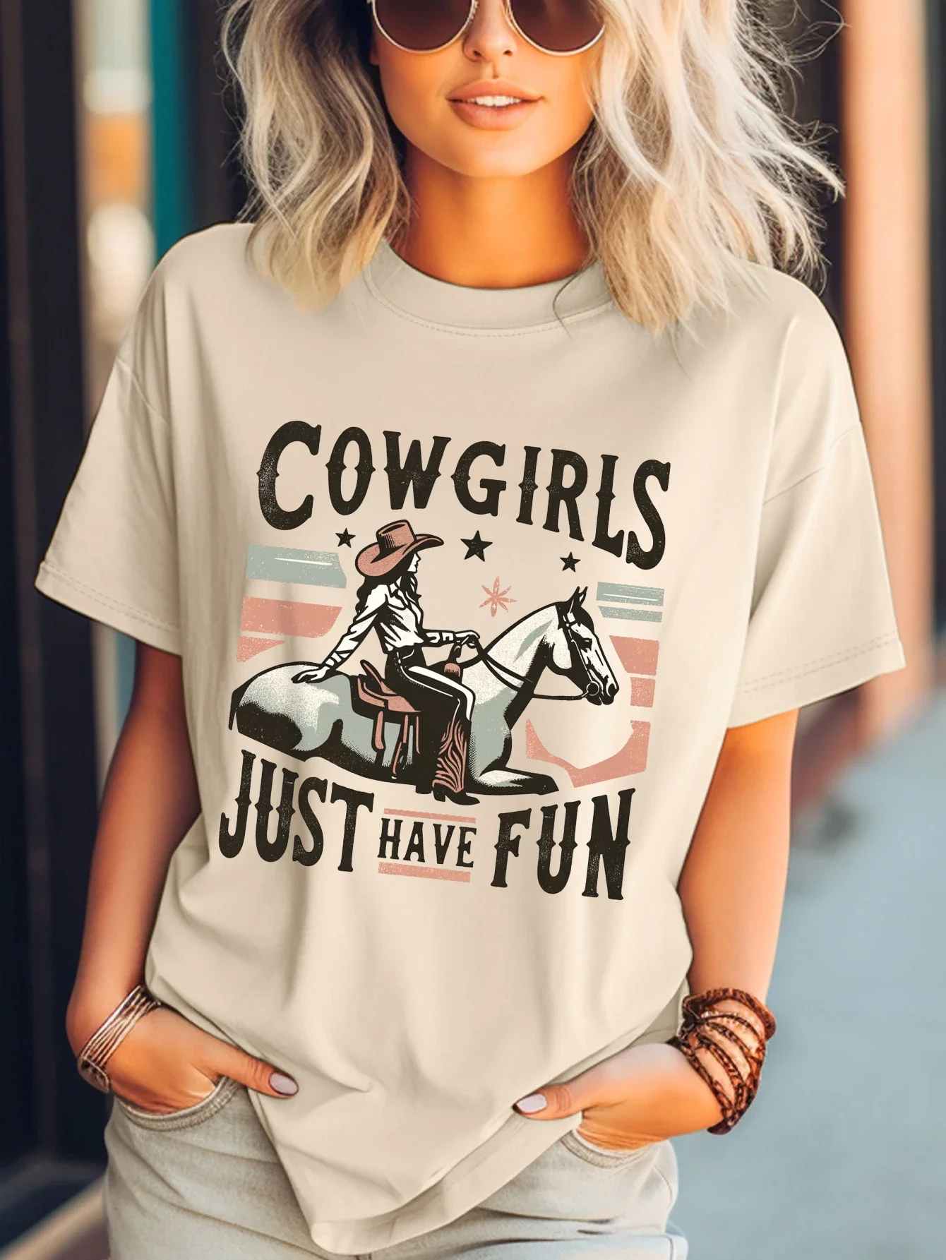 Retro Western Cowgirl And Lettering Print T-shirt, Short Sleeve Crew Neck Casual Top For Summer & Spring, Women\'s Clothing