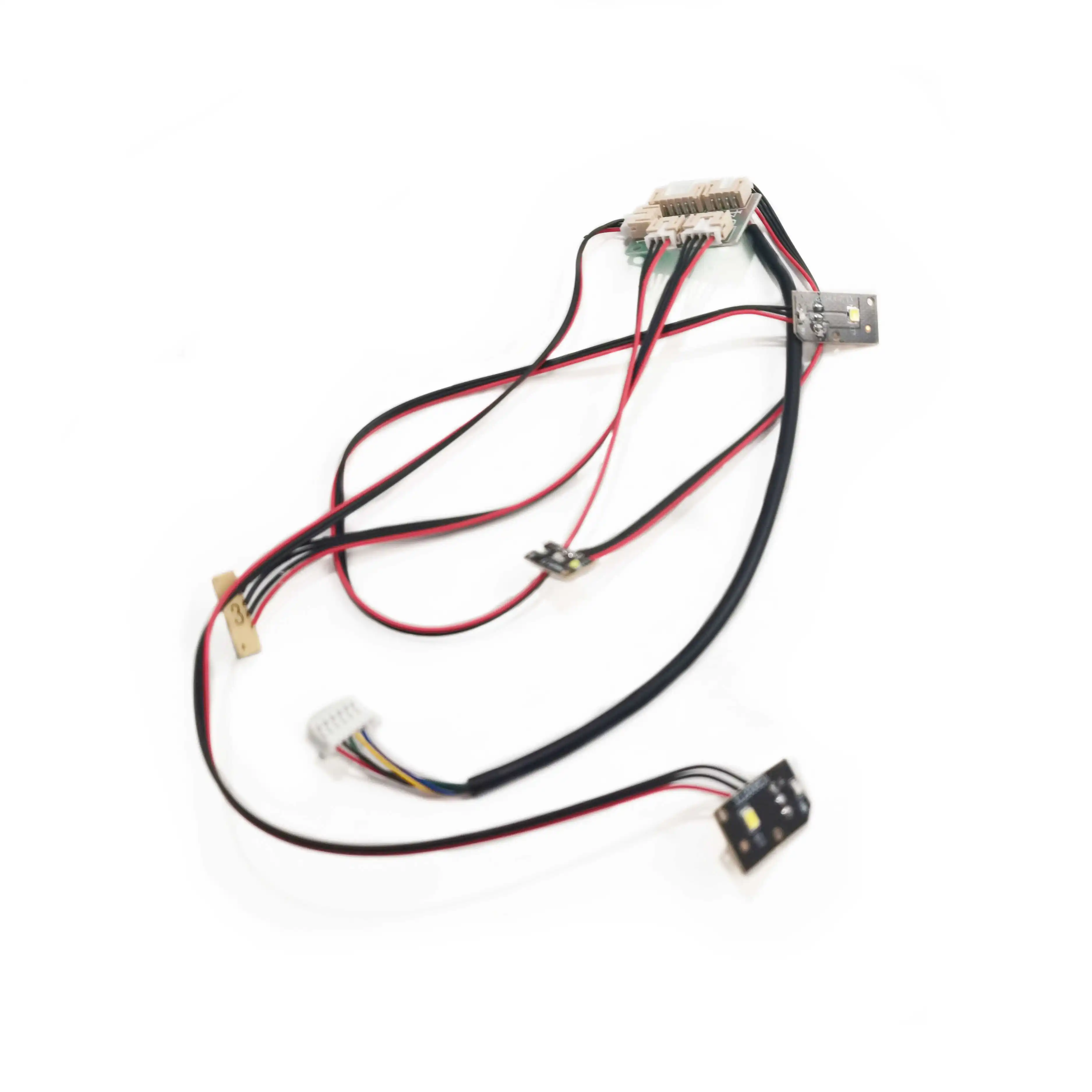 Zestaw części do tuningu samochodu zdalnie sterowanego MN82 RC, zawierający linki i oświetlenie.