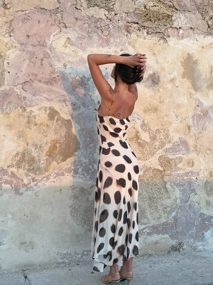 The Savannah Slip Dress S9b4930d0c0a14a86b9deb0855d53ac25g