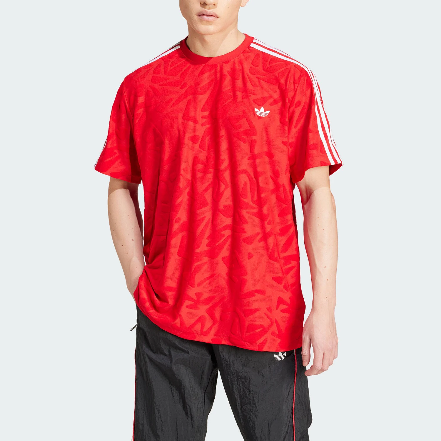 تي شيرت رياضي مطبوع عليه رسومات أديداس أوفيشل أوريجينالز للرجال IX7349