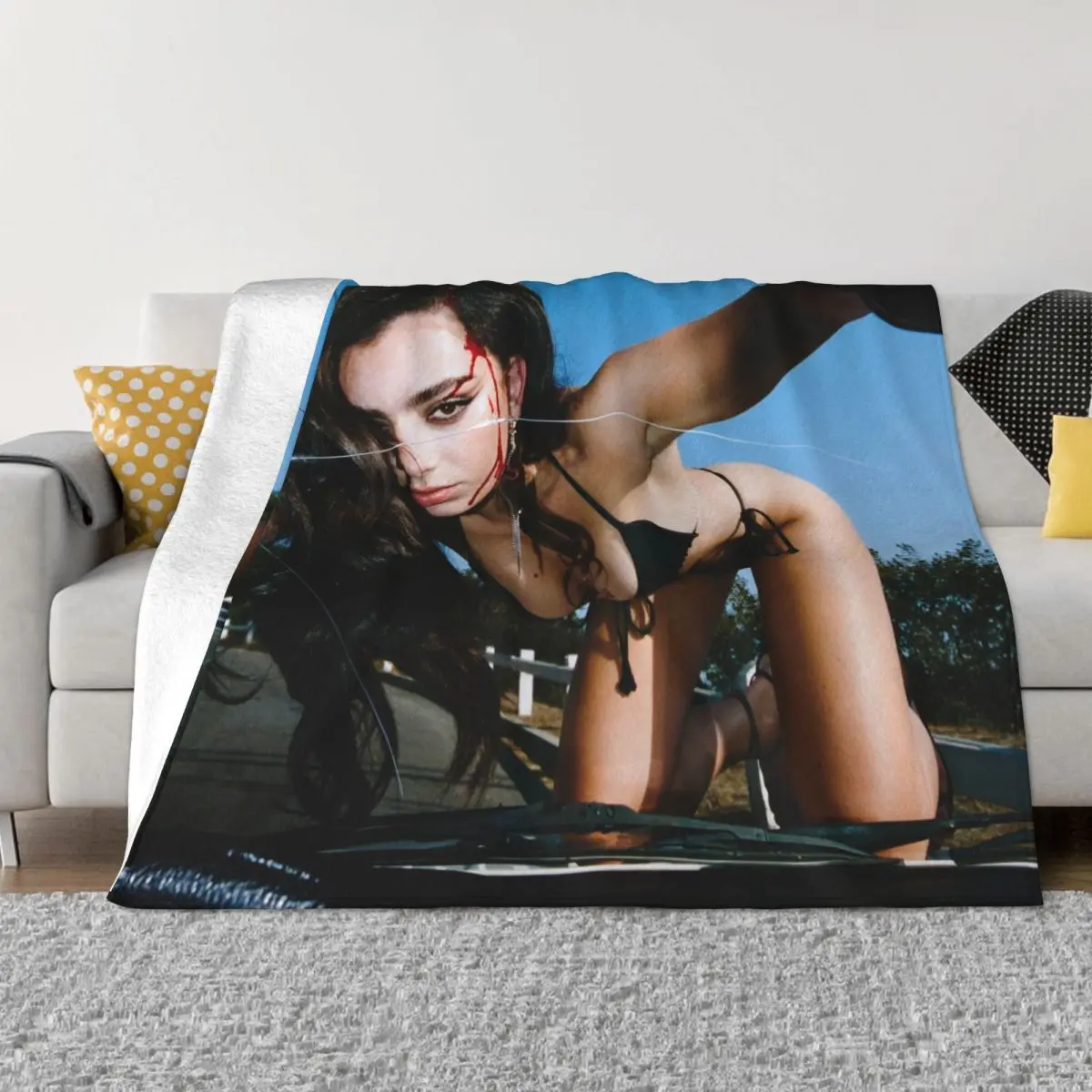 Charli Xcx Crash Album Blanket Flannel Throw Blanket Bedroom Sofa Decoration Lightweight Bedspreads