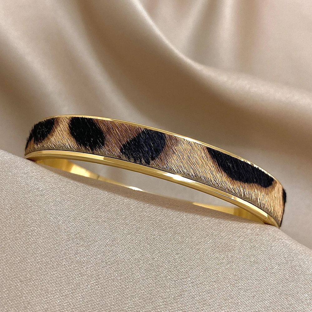 Greatera Leopard Print Welt Women\'s Bracelet Gold Color Exaggerated Vintage Temperament Men\'s Stainless Steel Bangle Jewelry