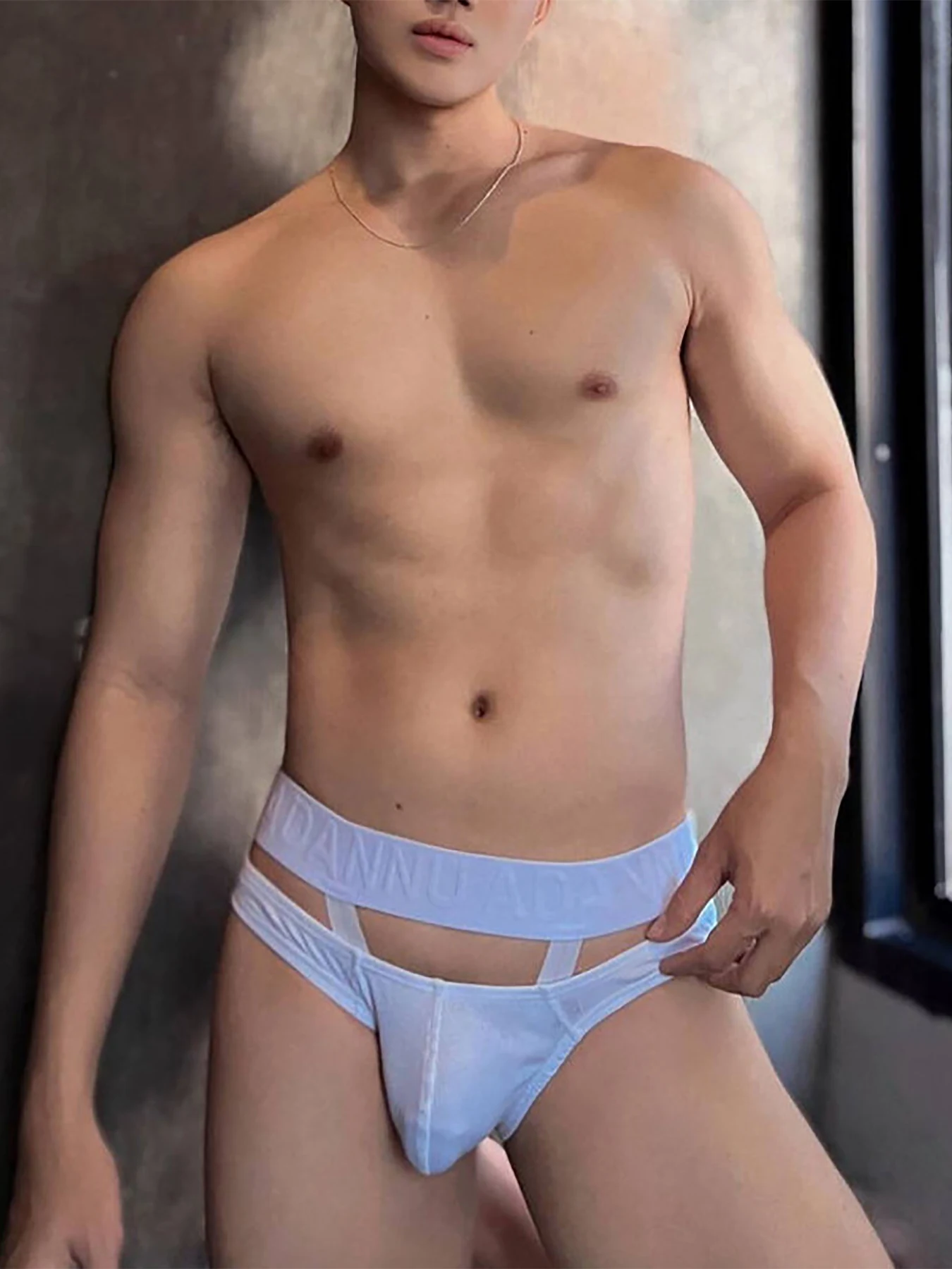 

Sexy Men's Hollow Hanging Ring Triangle Pants Sports Low Waist Hip Lifting Threaded Cotton Underwear Fashionable Underwear