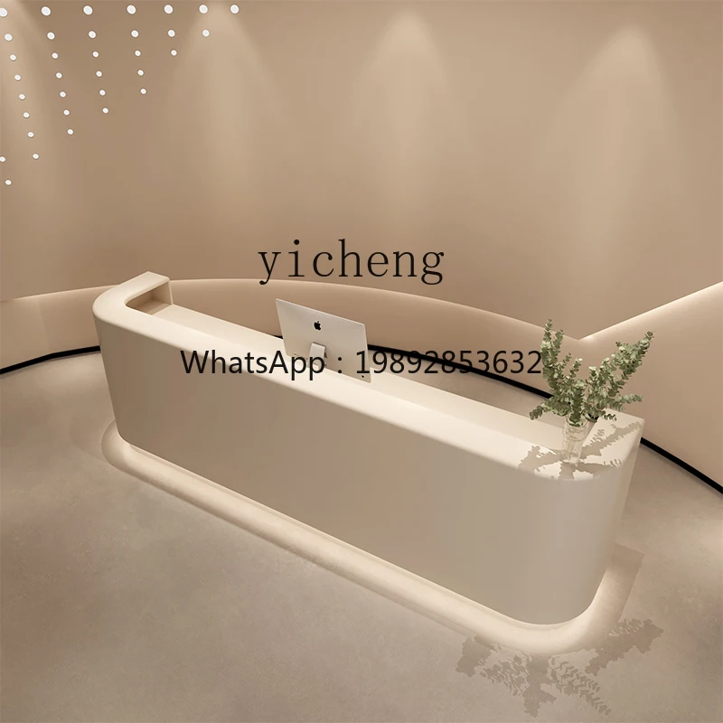 Касса AA, счетчик, простой современный медицинский салон красоты, парикмахерская, магазин одежды, стойка регистрации, бар