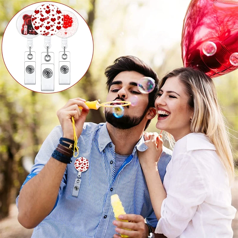 Kawaii วาเลนไทน์ Badge Reel พร้อมคลิปจระเข้ Retractable ID Card ผู้ถือป้าย