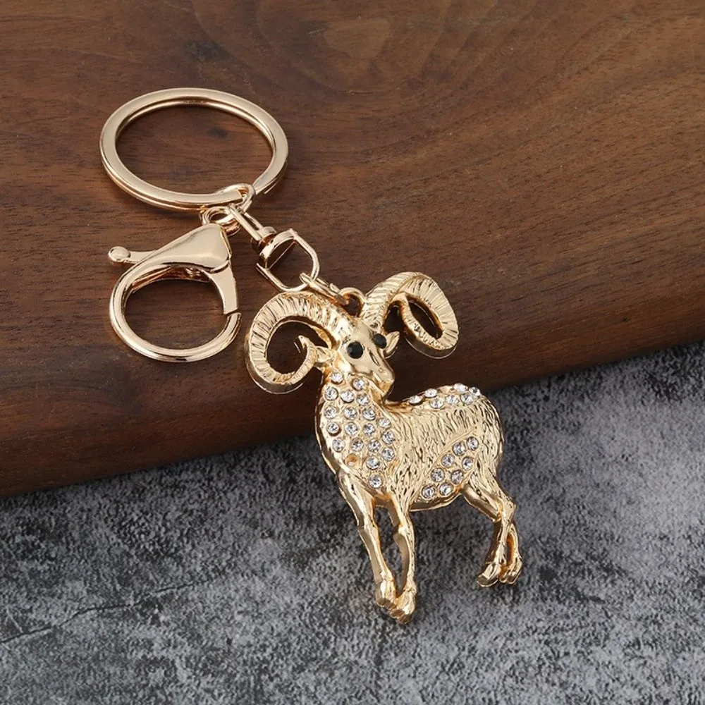 Durable Rhinestone Goat Keychain Sparkling Cartoon 2027 Sheep Year Bag Pendant Metal Gold Sheep Pendant Chinese New Year