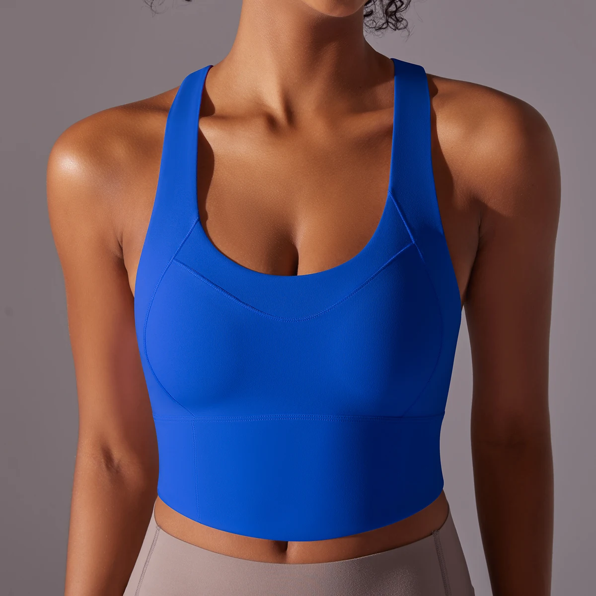 Nylonowy seksowny damski biustonosz sportowy Top damski Obcisły elastyczny biustonosz sportowy do jogi Crop Top Odzież do jogi Rozciągliwa damska