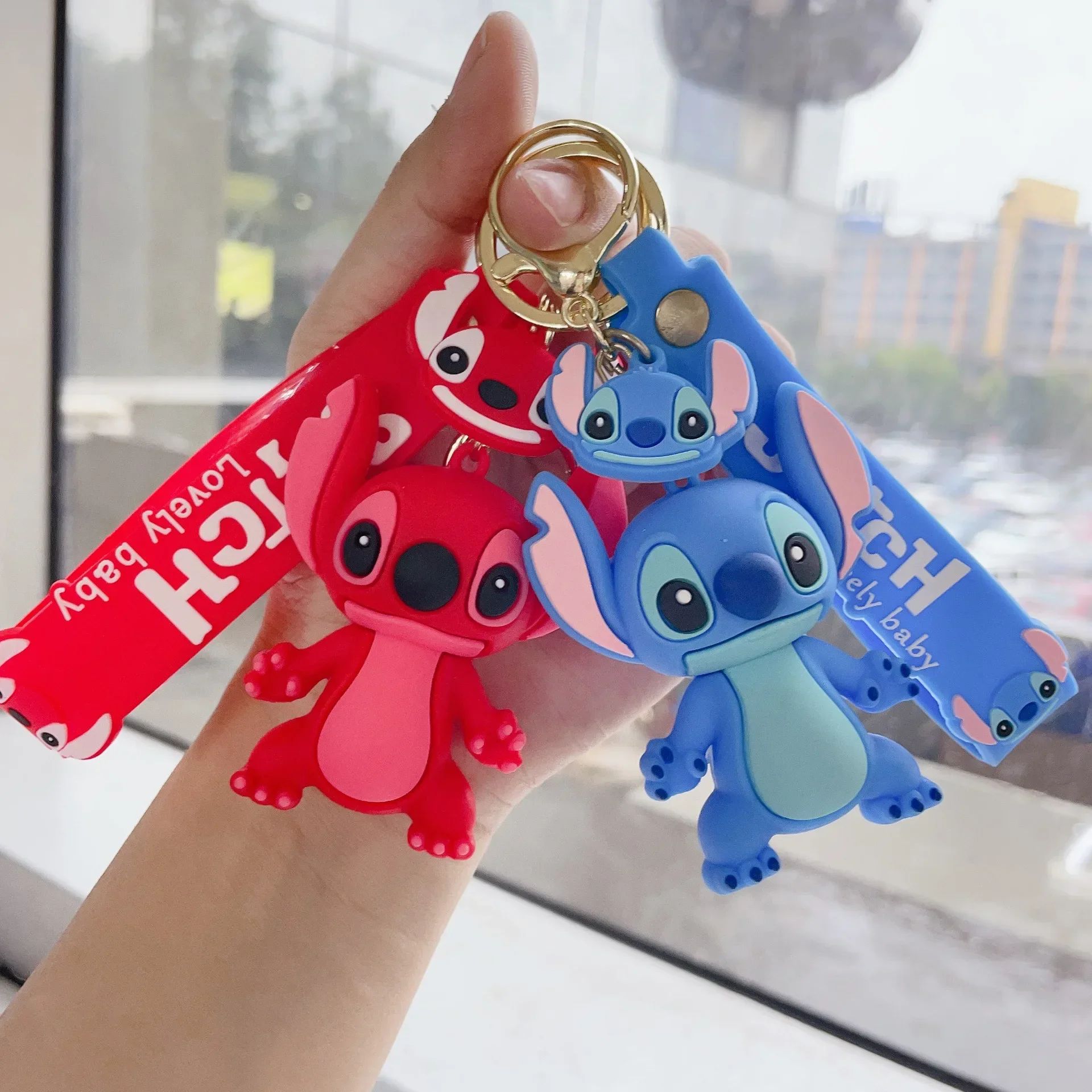 Disney kreatif kartun 3D silikon Stitch liontin gantungan kunci untuk Wanita Pria Remaja tas ransel mobil kunci aksesoris hadiah untuk penggemar