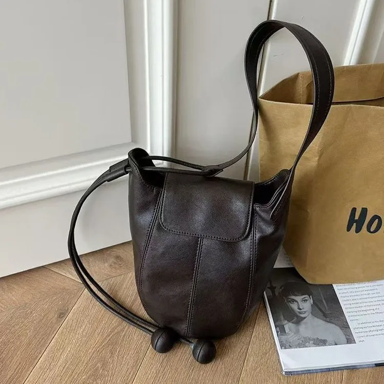 sac-en-cuir-souple-de-style-coreen-en-forme-de-citrouille-sac-a-main-personnalise-lea-sac-tendance-et-elegant-pour-hommes-et-femmes