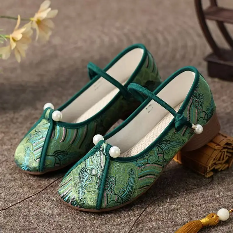 2026 Women New Low Heel Silk Print Cheongsam Shoes Ethnic Style Spring Autumn Soft Sole Round Toe Buckle Strap Hanfu Shoes