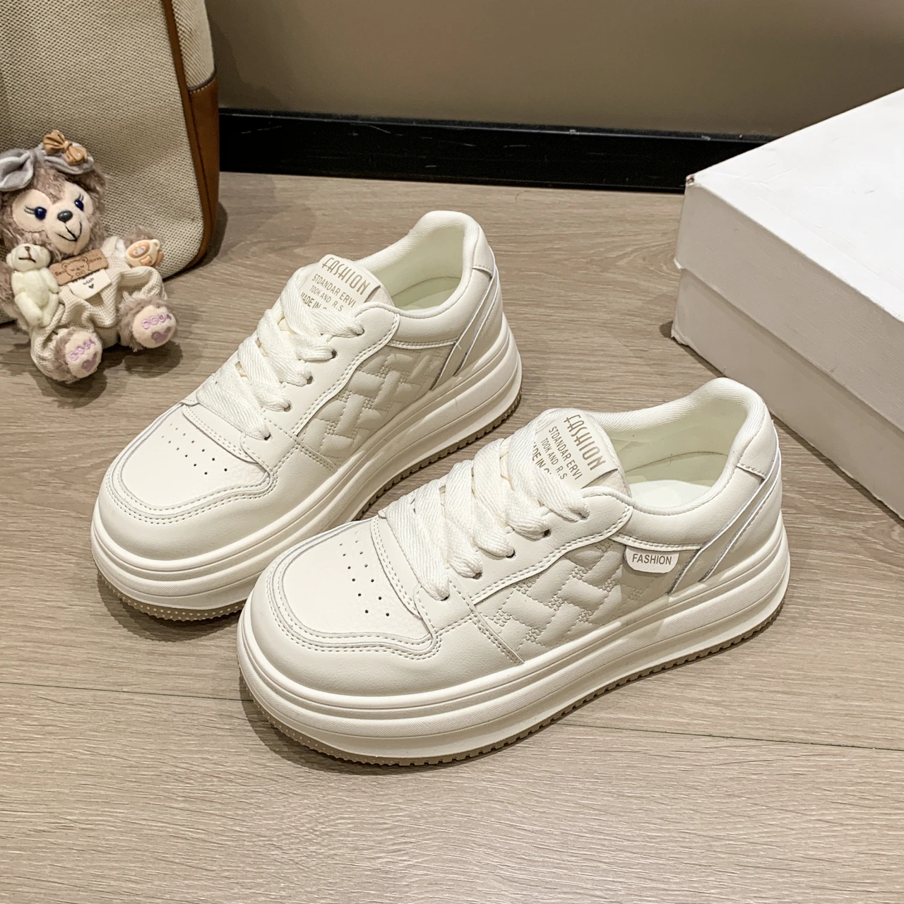 

Fashion Fitness Chunky Sneakers Thick Sole Sports Women Shoes Outdoor Casual Running Sneakers New Breathable Walking Trainers