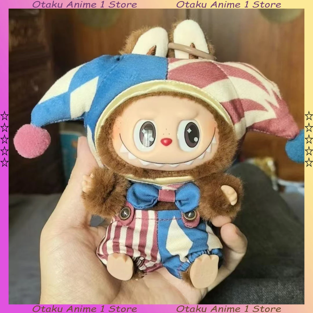 Ubranka dla lalki Cartoon Labubu 3.0, uroczy zestaw: kapelusz klauna cyrkowego, ogrodniczki, mini pluszowa lalka, odzież, akcesoria dla lalek, prezent dla chłopca i dziewczynki.