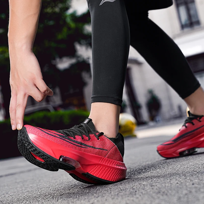 Nouvelles chaussures de sport unisexes quatre saisons antidérapantes confortables mode semelle épaisse vêtements respirants résistant baskets de loisirs de course