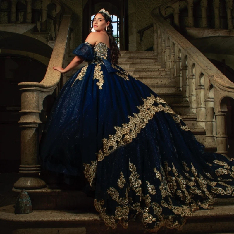 

Темно-синие блестящие платья Quinceanera с открытыми плечами, золотая аппликация, кружево, бисер, тюлевое платье для вечеринки, дня рождения, сладкое платье 16, Vestidos 15