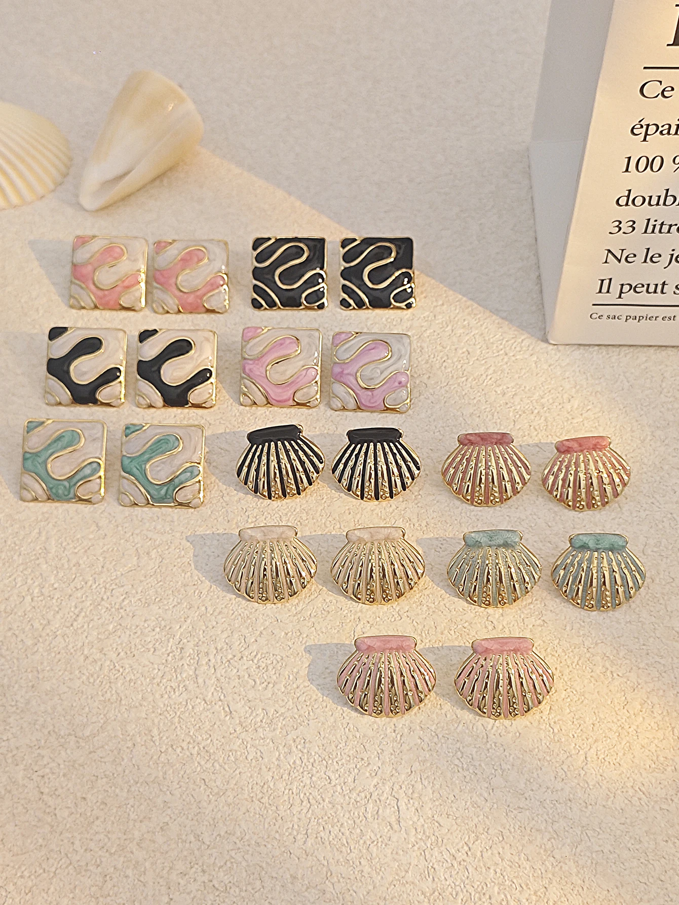 Trendige bunte Ohrstecker mit Blumen-, Herz-, Quadrat- und Muschelmotiven für Damen, Sommerschmuck, Statement-Ohrringe aus Edelstahl, Geschenk