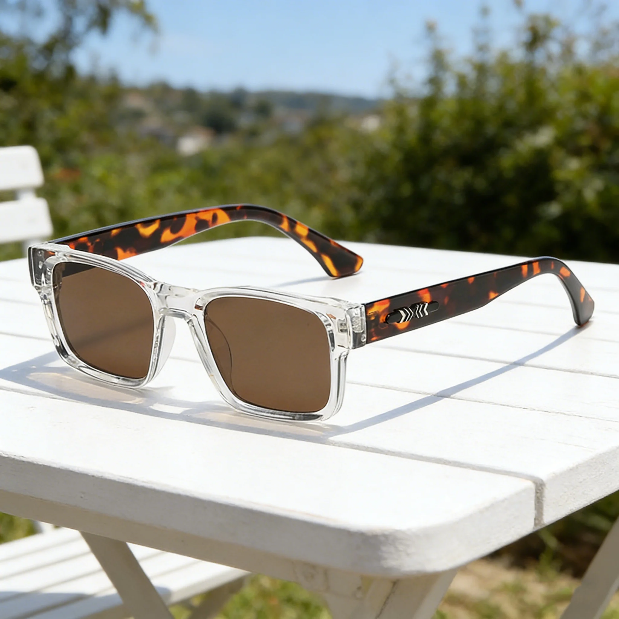 

2026 New Fashionable Personalized Square Frame Women's Sunglasses Retro Neutral HD Street Photography UV400 Sunscreen Glasses