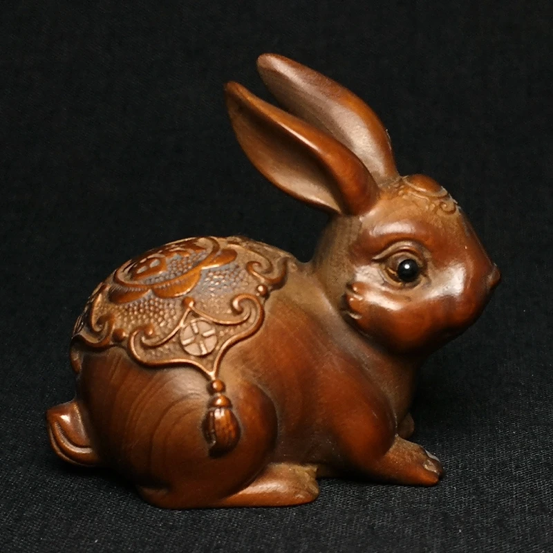 

YIZHU CULTUER ART Size 2.3 Inch Old Chinese Boxwood Wood Hand Carved Rabbit Figurine Netsuke Table Decoration Gift Collection