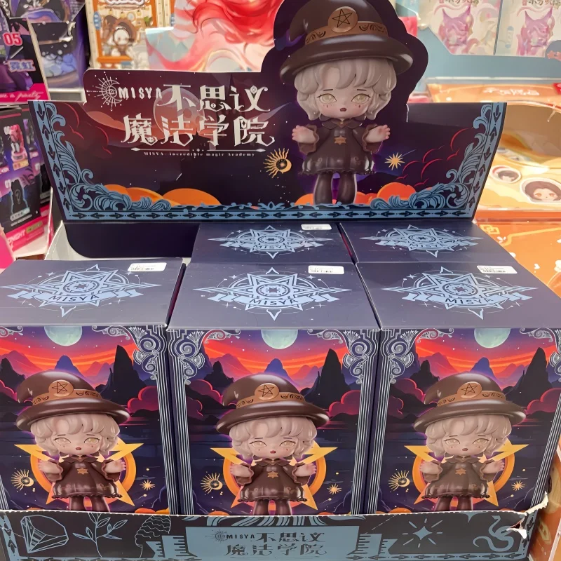

Горячая подлинная Misya Inconceivable Magic College Series слепая коробка темные аниме фигурки украшения загадочная коробка кукла Хэллоуин подарки для детей
