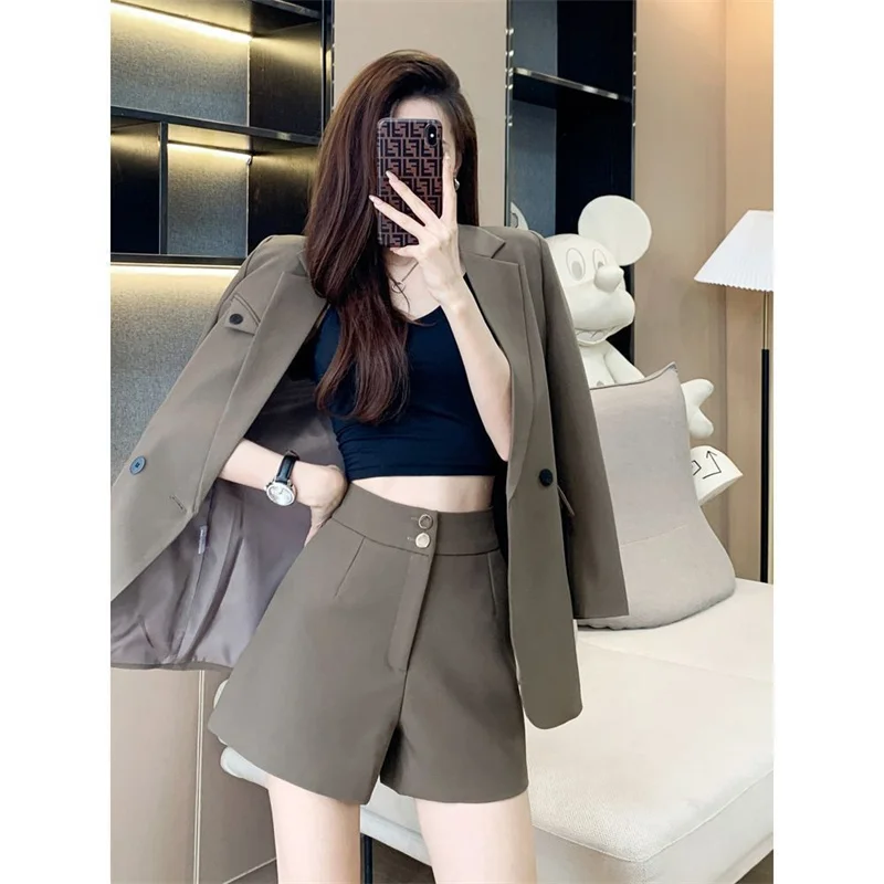 Contrasting Color Suit Jacket Female 2026 New Spring Autumn Design Sense Niche Stitching Suit Shorts Suit Female Two-Piece Sets
