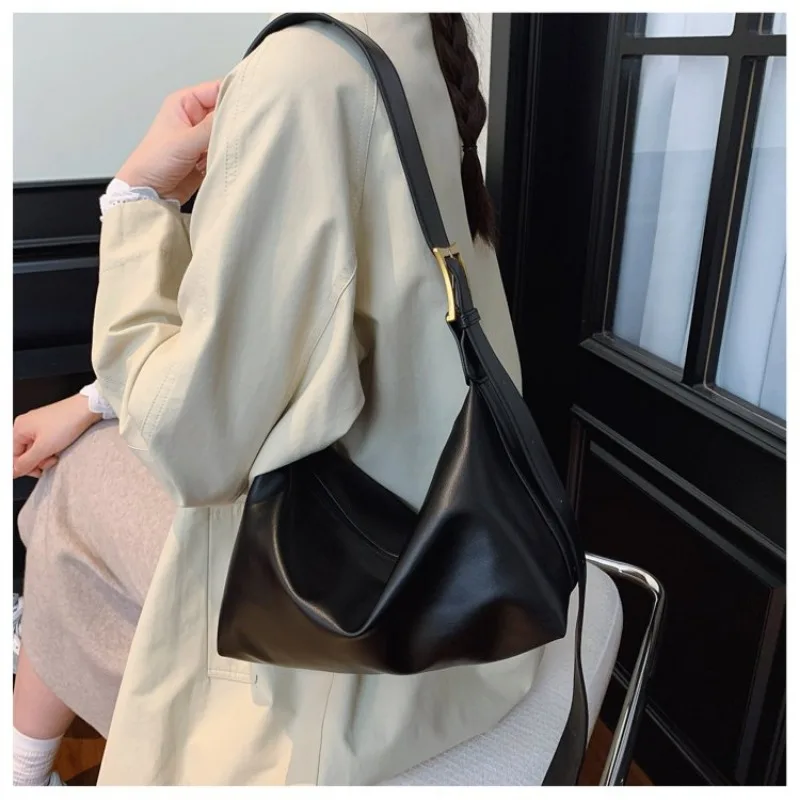 Graceful Elegant Diaper Bag One Shoulder Baby Care Cinema Trip Mom Exquisite Stylish Glamorous Timeless Versatile Functional