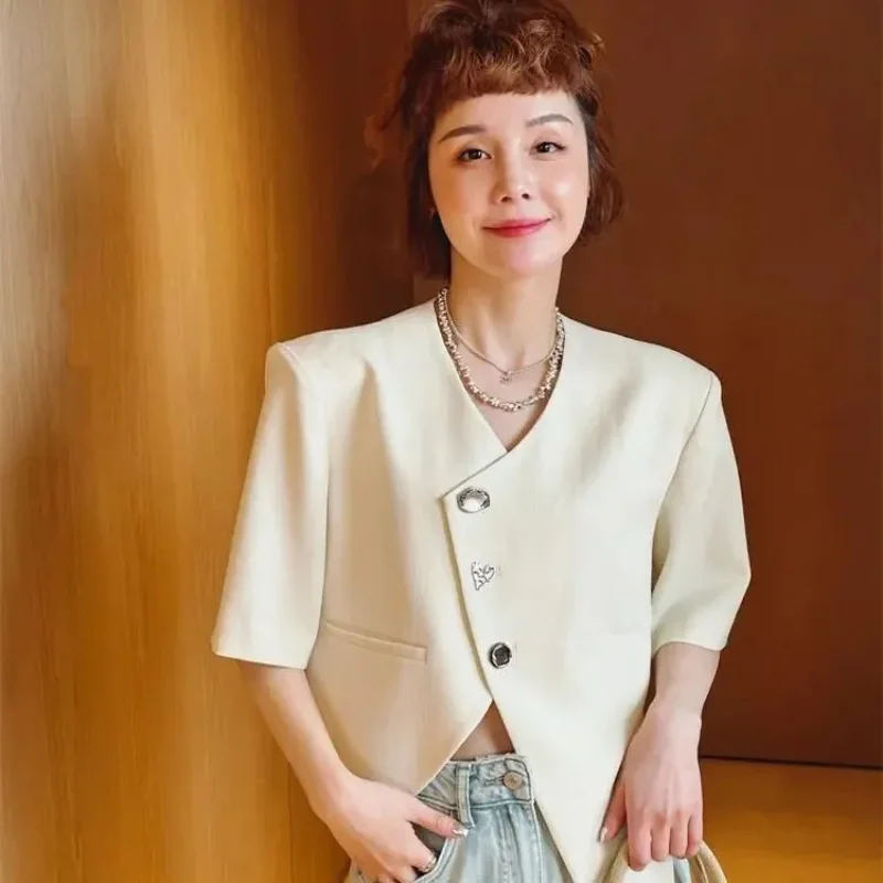 

Женский бежевый укороченный кардиган с короткими рукавами и разрезом по бокам, повседневная блузка из мягкой ткани