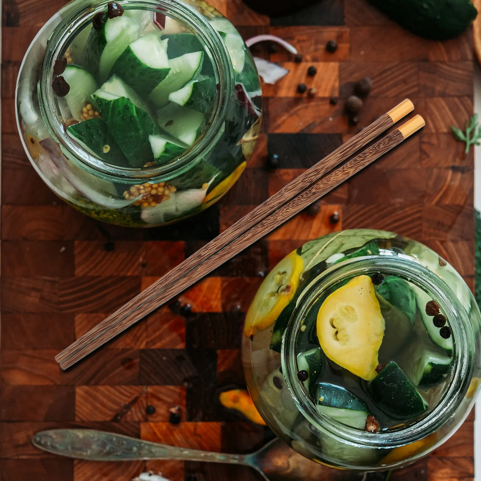 

5Pair Chinese Chopsticks Wooden Material Portable Lightweight Exquisite Appearance Easy Clean Multi Function Ramen