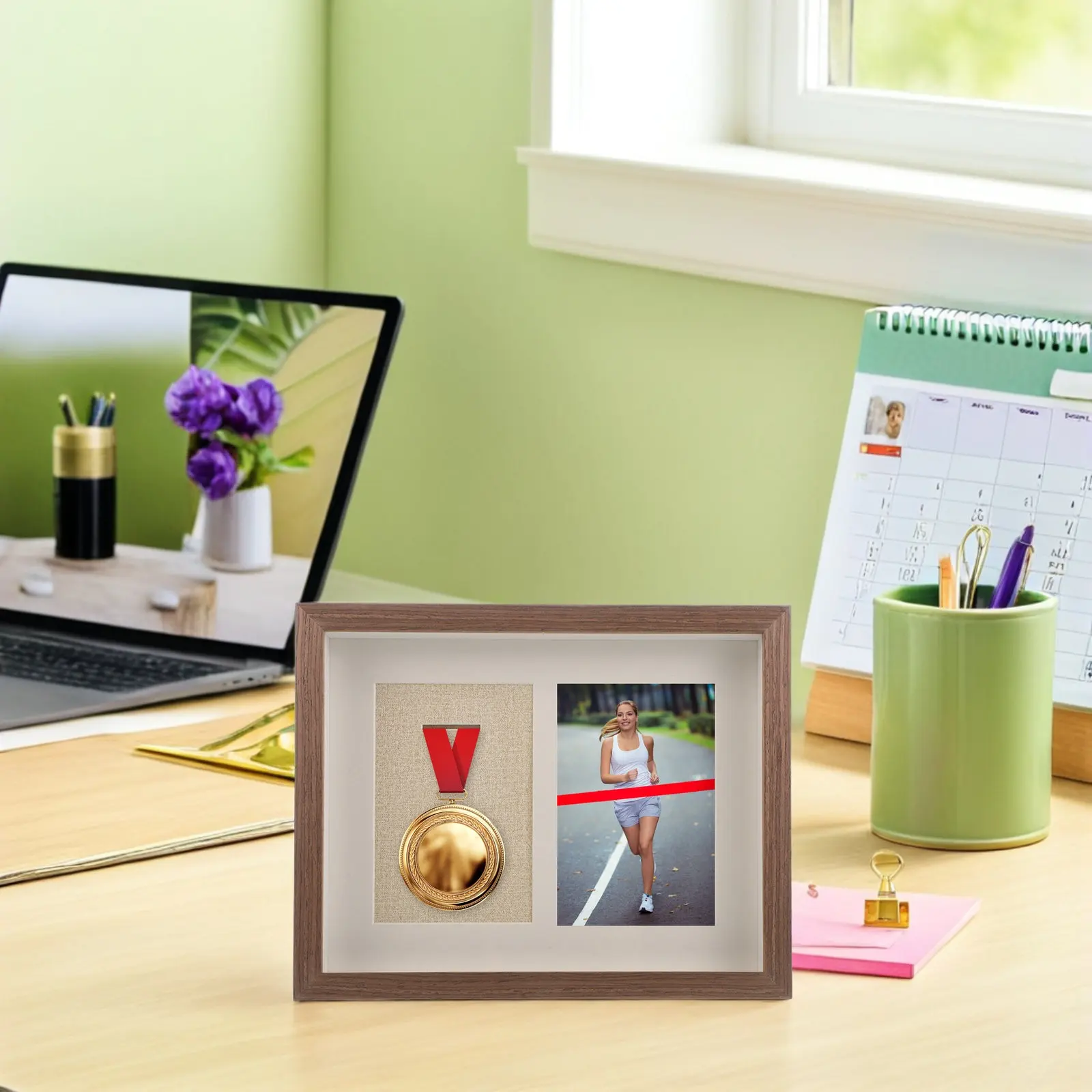 Single Medal Display Case Wood Material Coffee Brown Desktop Award Holder Frame Medal Storage Box Office Home