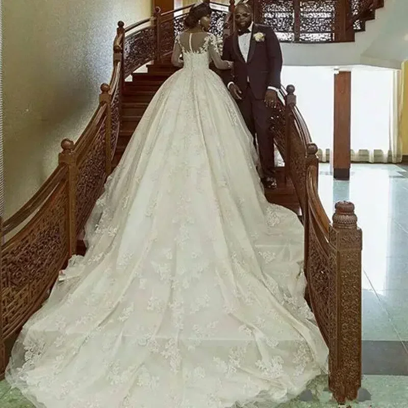 Customized  Robes De Marriage Ballgown Wedding Dresses With Lace Appliques Cathedral Train Plus Size Long Sleeves Bridal Gown