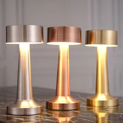 Retro Metal Touch Table Lamp, Luz Noturna LED Recarregável, Decoração para Bar, Café, Restaurante, Mesa, Quarto, Decoração de Mesa