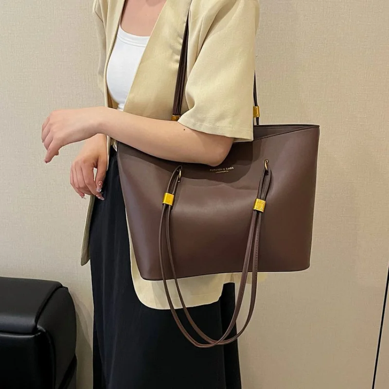 

2025 Новая высококачественная роскошная брендовая женская кожаная сумка на плечо известного дизайнера Париж Винтаж Элегантная ​