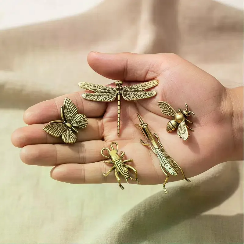 Brass Mini Insect Figurines Retro Antique Finish Exquisite Carved Small Decor for Home Shelf Art Collection Birthday Gift Choic