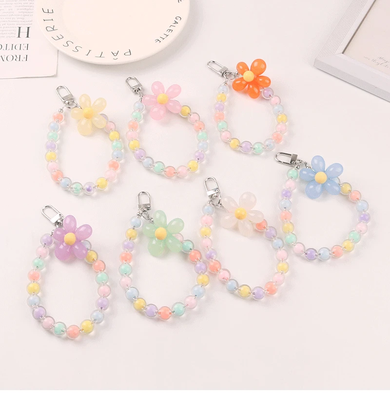 New Fashion Beaded Resin Flower Car Keychain Pendant DIY Color Beaded Chain Headphone Set Couple Bag Decoration Wholesale