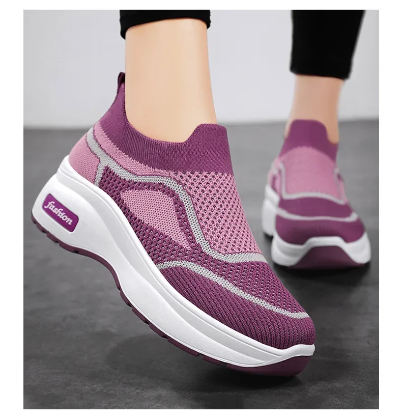 Recommendation Sports Leisure Running Shoes for Women in Spring Breathable Thick Soled Mesh Eyes High Heels for Elderly Mothers