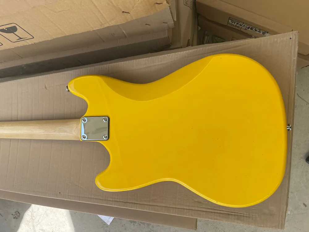 Yellow Body 6 Strings Electric Guitar with Chrome Hardware,Rosewood Fretboard,Provide Customized Service